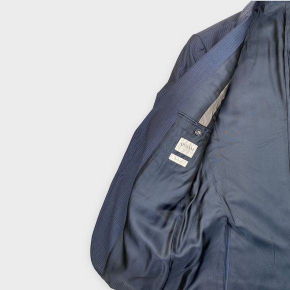 Armani Collezioni Men's M Line Navy Pinstriped Suit 2 Button Wool 2pc - 40R, 32W - Picture 10 of 15